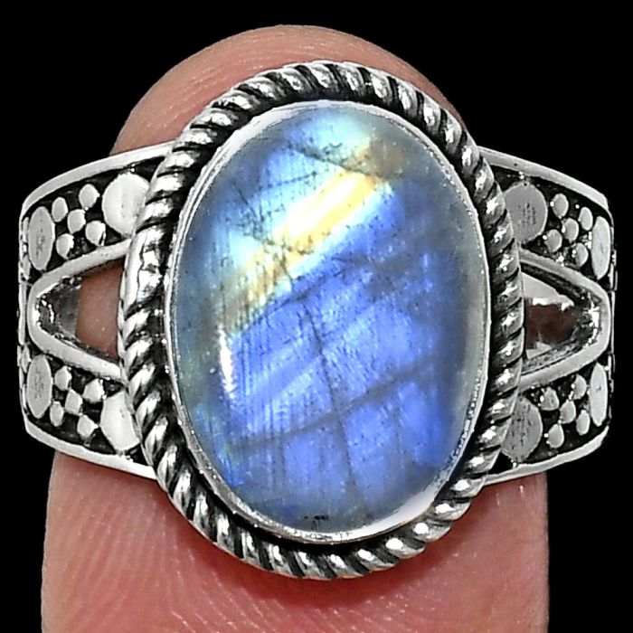 Rainbow Moonstone Ring size-9 EXR04950 R-1732, 10x14 mm