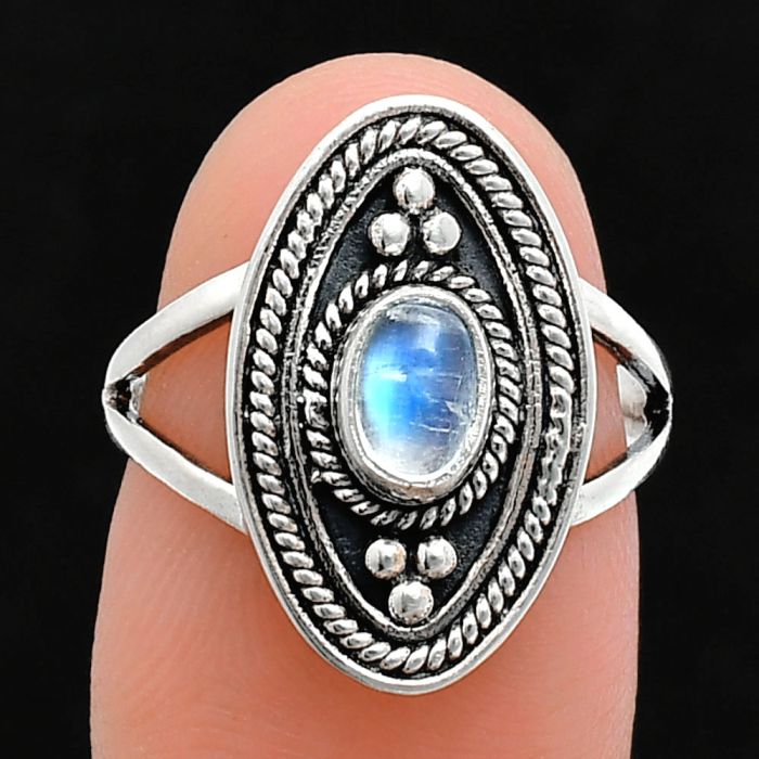 Rainbow Moonstone Ring size-6 EXR04969 R-1258, 6x4 mm