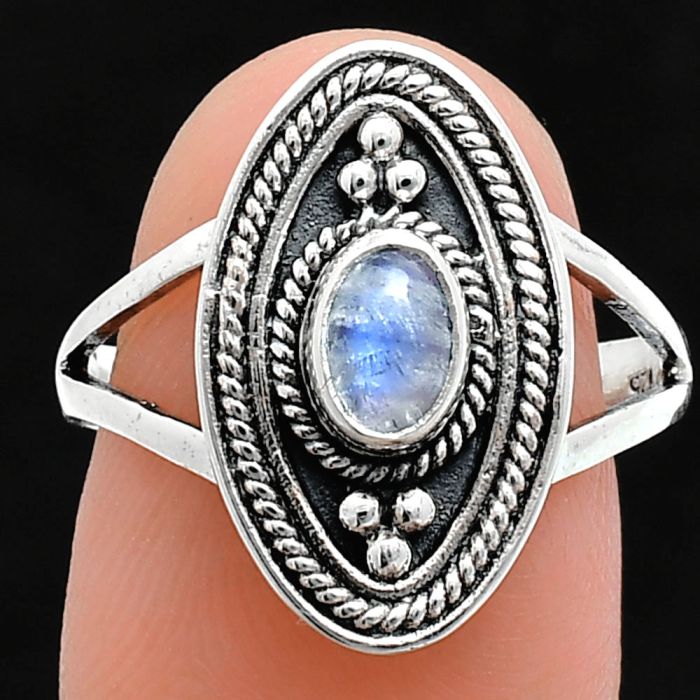 Rainbow Moonstone Ring size-8 EXR04971 R-1258, 6x4 mm