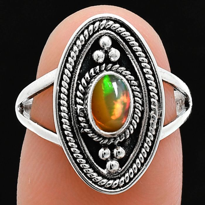 Ethiopian Opal Ring size-7 EXR05040 R-1258, 6x4 mm