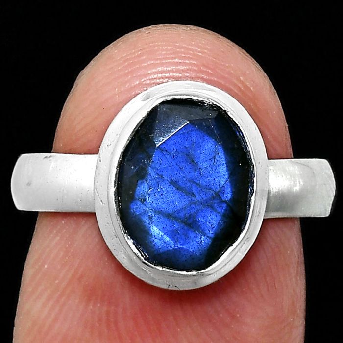 Faceted Blue Labradorite Ring size-7 EXR05154 R-1007, 8x10 mm