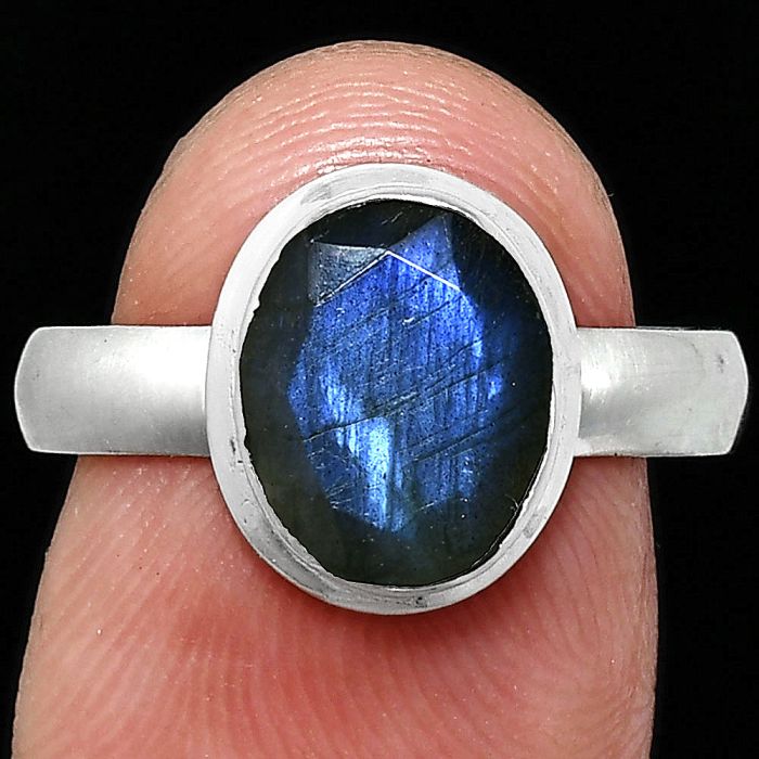 Faceted Blue Labradorite Ring size-8 EXR05157 R-1007, 8x10 mm