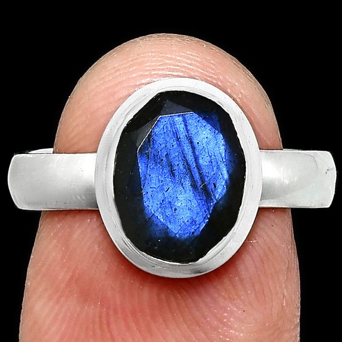 Faceted Blue Labradorite Ring size-8 EXR05162 R-1007, 8x10 mm