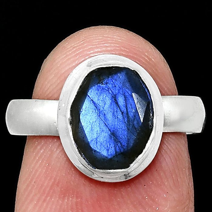 Faceted Blue Labradorite Ring size-7 EXR05163 R-1007, 8x10 mm