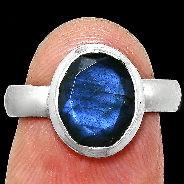 Faceted Blue Labradorite Ring size-7 EXR05167 R-1007, 8x10 mm