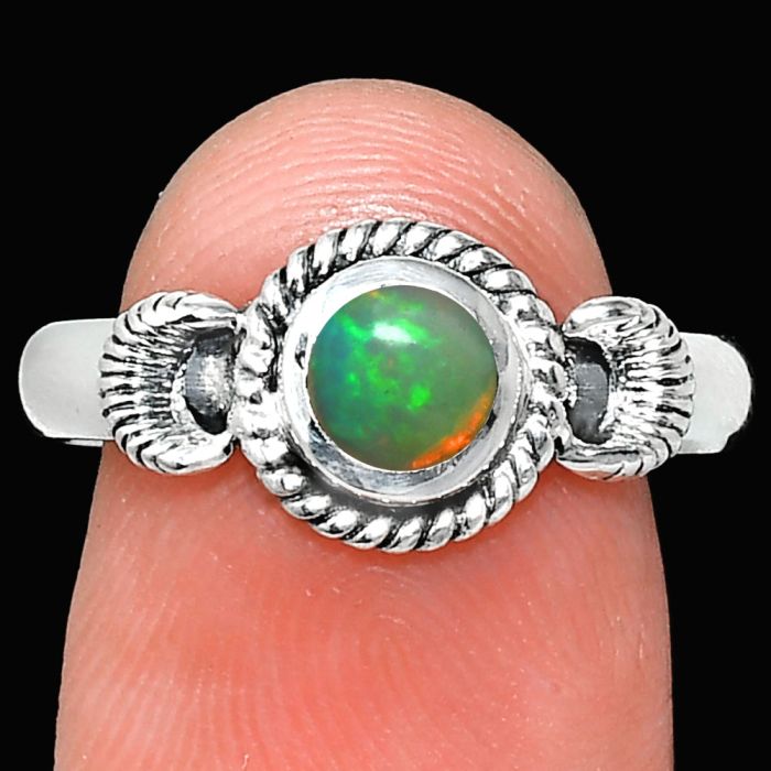 Ethiopian Opal Ring size-8.5 EXR05278 R-1733, 6x6 mm