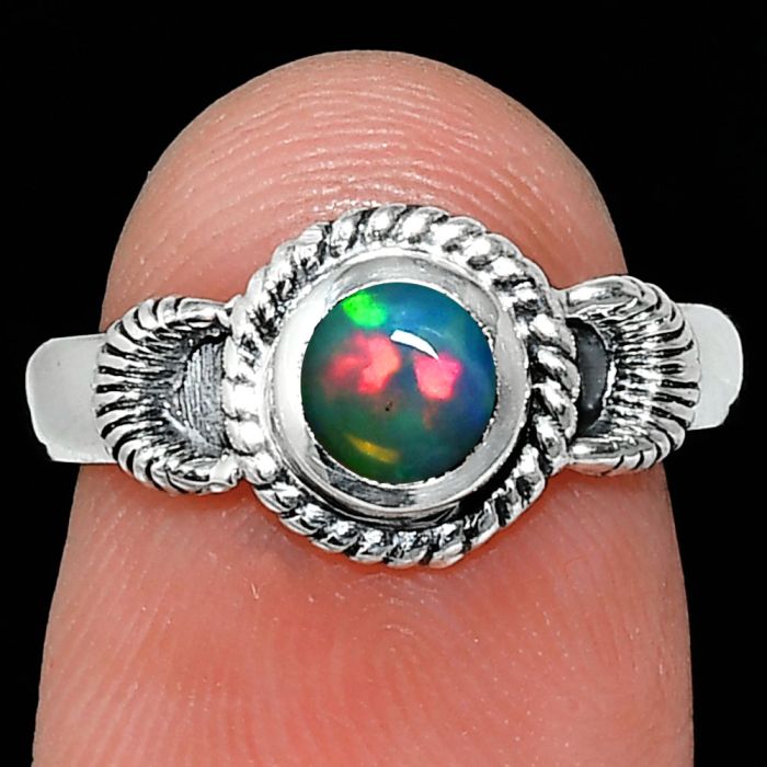 Ethiopian Opal Ring size-7 EXR05282 R-1733, 6x6 mm