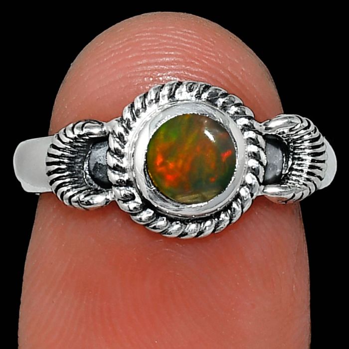 Ethiopian Opal Ring size-7 EXR05283 R-1733, 6x6 mm