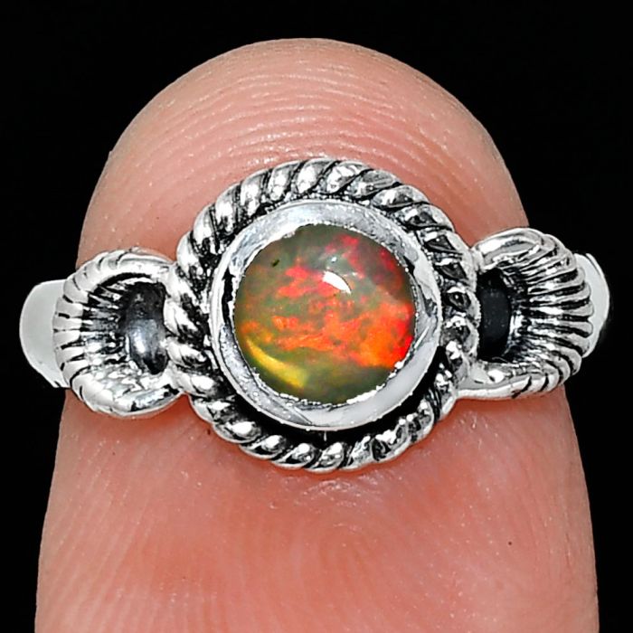 Ethiopian Opal Ring size-6 EXR05286 R-1733, 6x6 mm