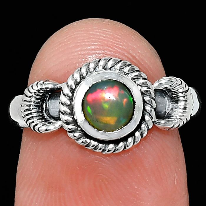 Ethiopian Opal Ring size-7 EXR05287 R-1733, 6x6 mm