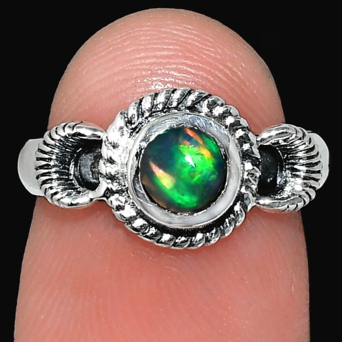 Ethiopian Opal Ring size-6 EXR05288 R-1733, 6x6 mm