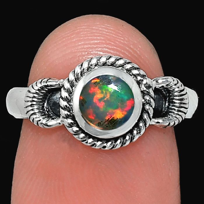 Ethiopian Opal Ring size-8 EXR05292 R-1733, 6x6 mm