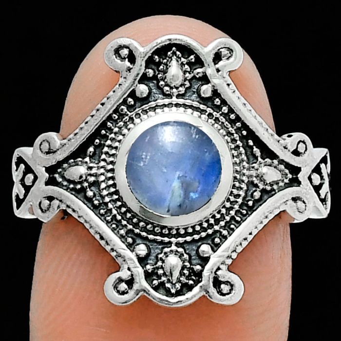 Rainbow Moonstone Ring size-9 EXR05327 R-1734, 6x6 mm