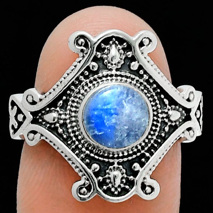 Rainbow Moonstone Ring size-7 EXR05328 R-1734, 6x6 mm