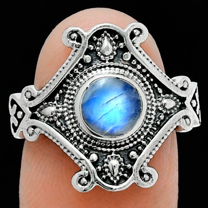 Rainbow Moonstone Ring size-7.5 EXR05330 R-1734, 6x6 mm