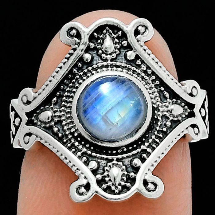 Rainbow Moonstone Ring size-6 EXR05343 R-1734, 6x6 mm