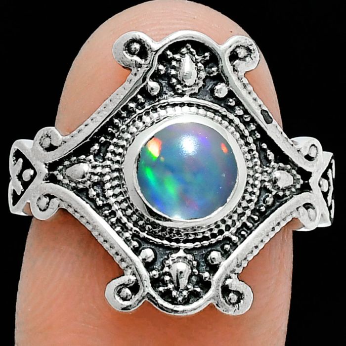 Ethiopian Opal Ring size-7.5 EXR05347 R-1734, 6x6 mm