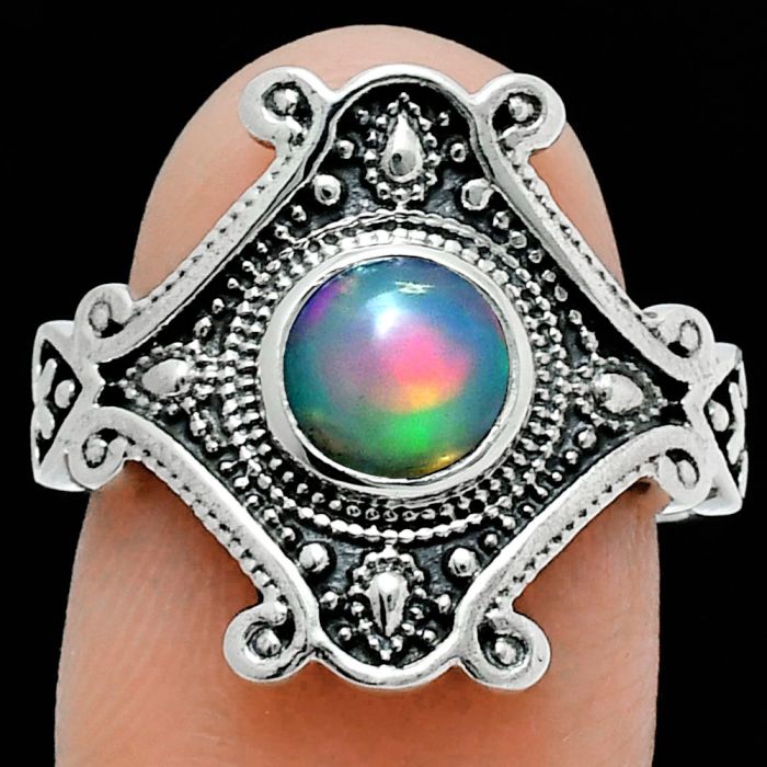 Ethiopian Opal Ring size-7.5 EXR05351 R-1734, 6x6 mm