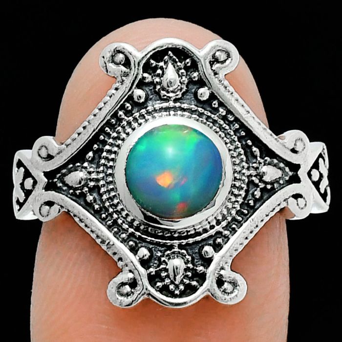 Ethiopian Opal Ring size-8.5 EXR05352 R-1734, 6x6 mm