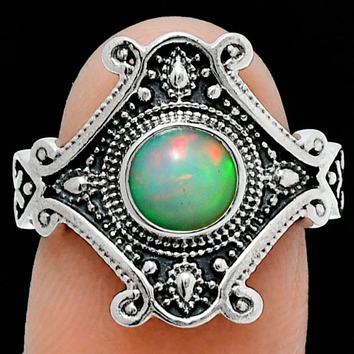 Ethiopian Opal Ring size-7 EXR05354 R-1734, 6x6 mm