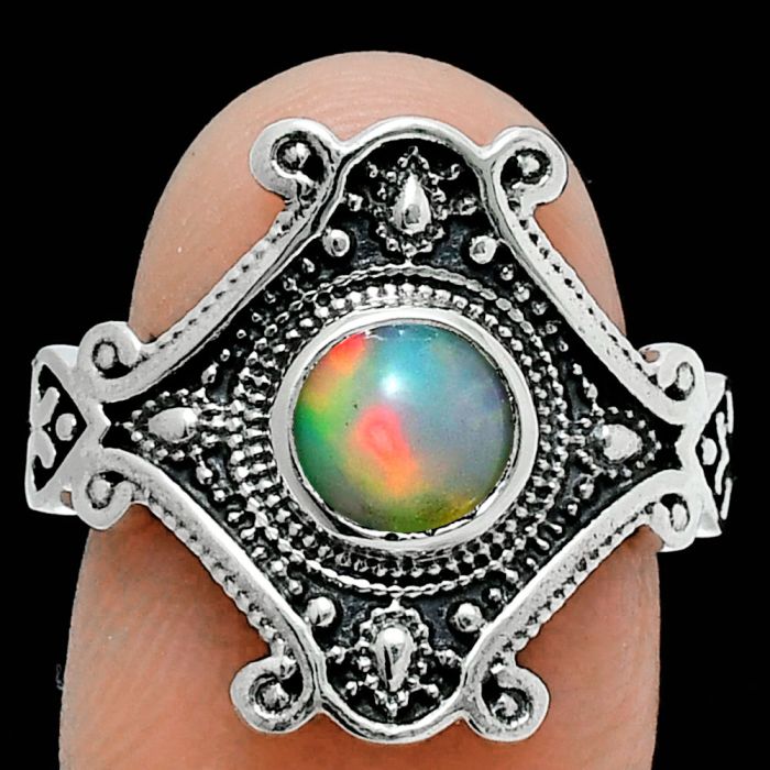 Ethiopian Opal Ring size-7.5 EXR05356 R-1734, 6x6 mm