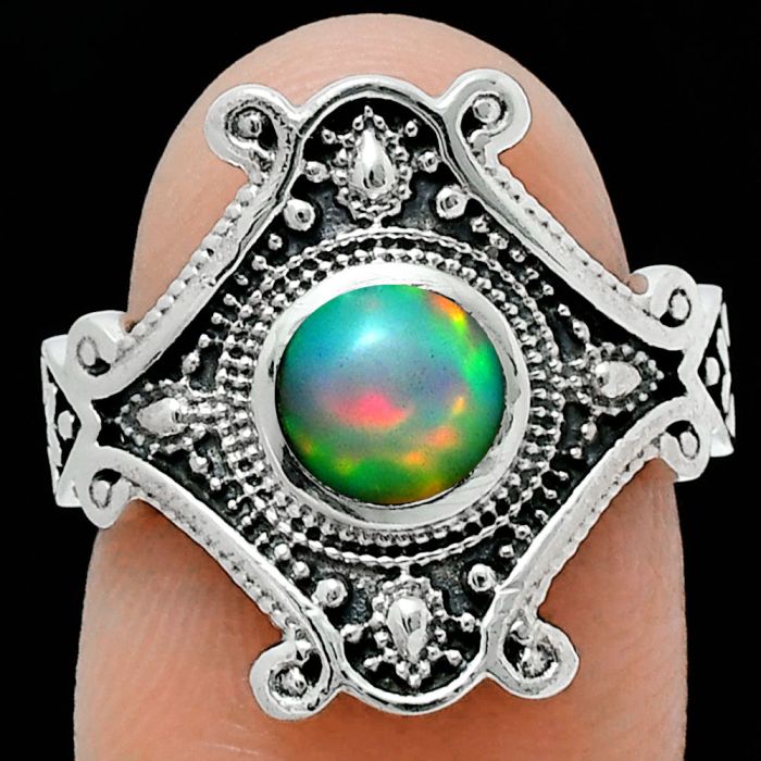 Ethiopian Opal Ring size-6 EXR05360 R-1734, 6x6 mm