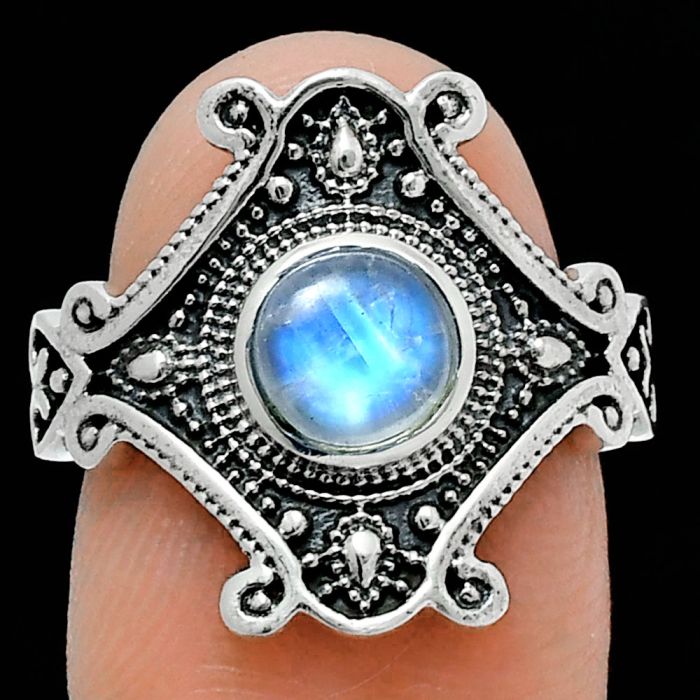 Rainbow Moonstone Ring size-7 EXR05370 R-1734, 6x6 mm