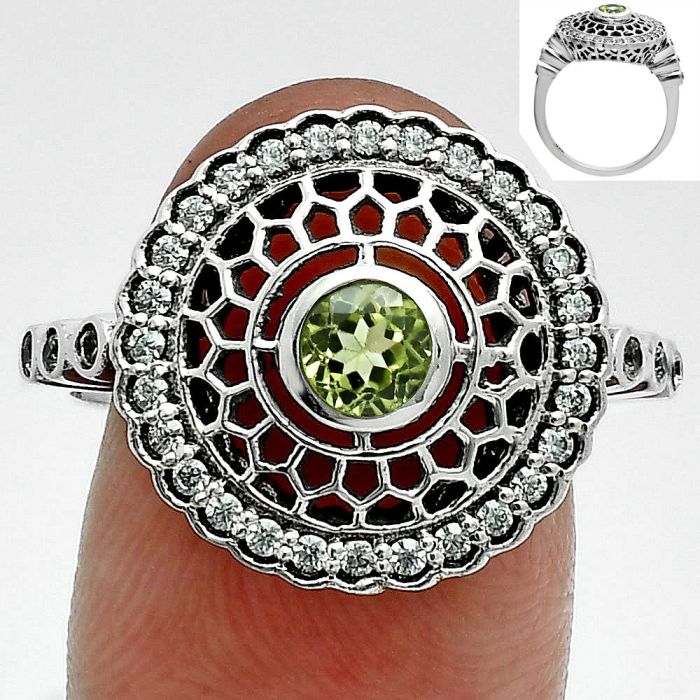 Peridot and White Zircon Ring size-8 EXR05509 R-1735, 4x4 mm