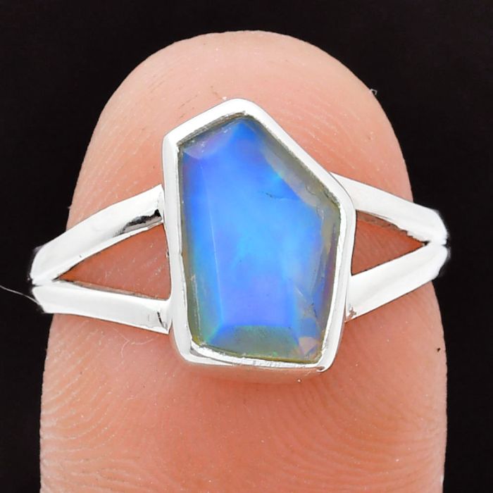 Ethiopian Opal Rough Ring size-7 EXR05893 R-1002, 8x12 mm