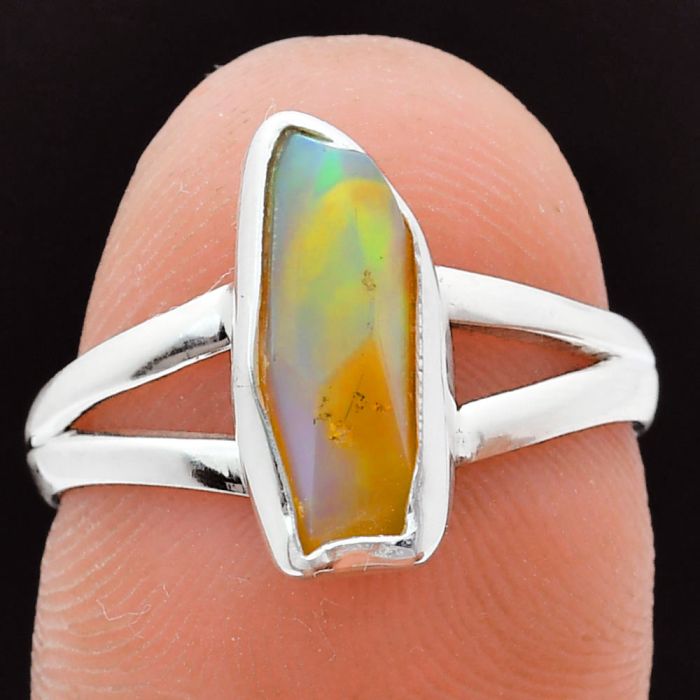 Ethiopian Opal Rough Ring size-7 EXR05898 R-1002, 4x12 mm