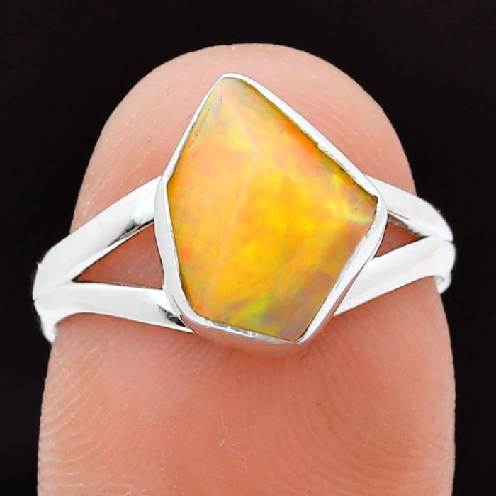 Ethiopian Opal Rough Ring size-7 EXR05901 R-1002, 9x12 mm