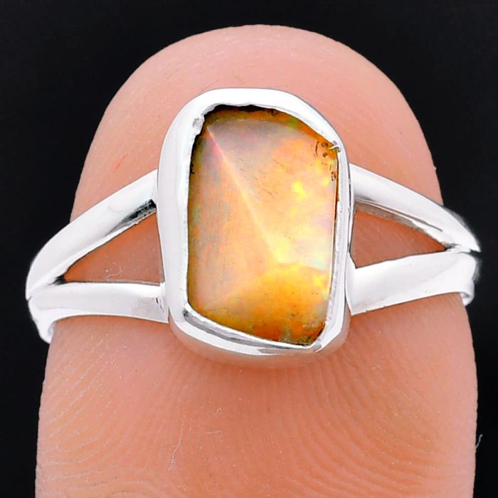 Ethiopian Opal Rough Ring size-7 EXR05959 R-1002, 6x10 mm