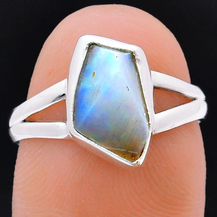 Ethiopian Opal Rough Ring size-7 EXR05960 R-1002, 7x11 mm