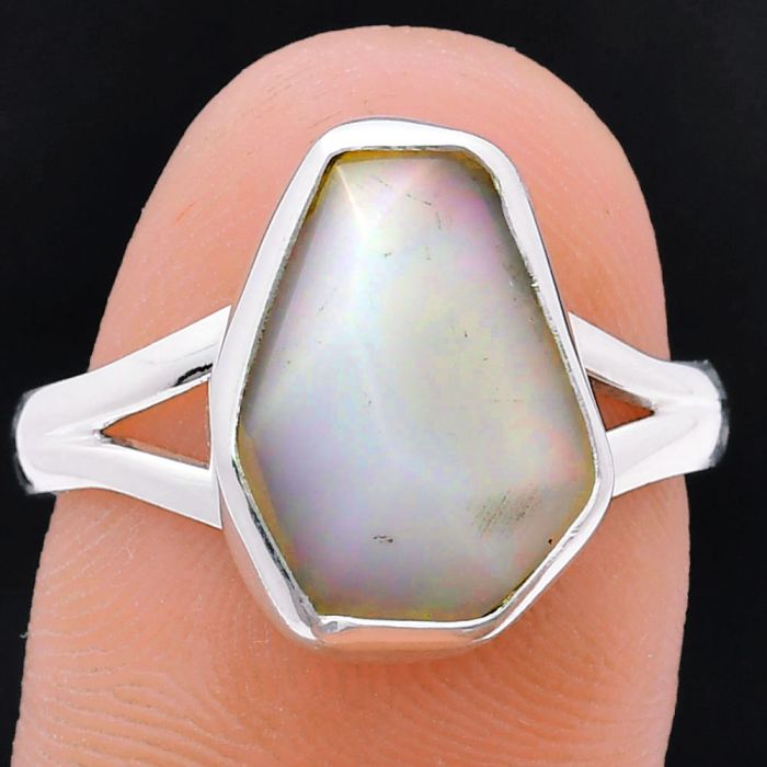 Ethiopian Opal Rough Ring size-9 EXR05977 R-1002, 10x14 mm