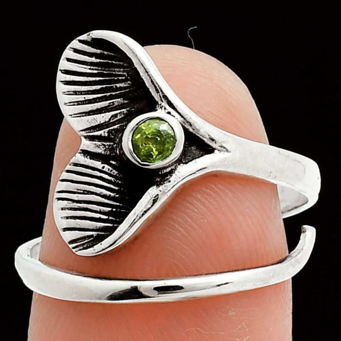 Mermaid Tail Charm - Peridot Ring size-8 EXR06004 R-1070, 3x3 mm