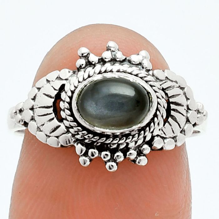 Gray Moonstone Ring size-8 EXR06050 R-1726, 7x5 mm