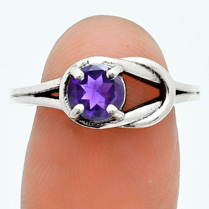 African Amethyst Ring size-8 EXR06057 R-1215, 6x6 mm