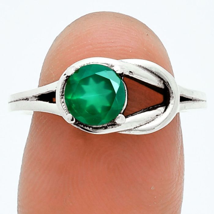 Green Onyx Ring size-7 EXR06105 R-1215, 6x6 mm