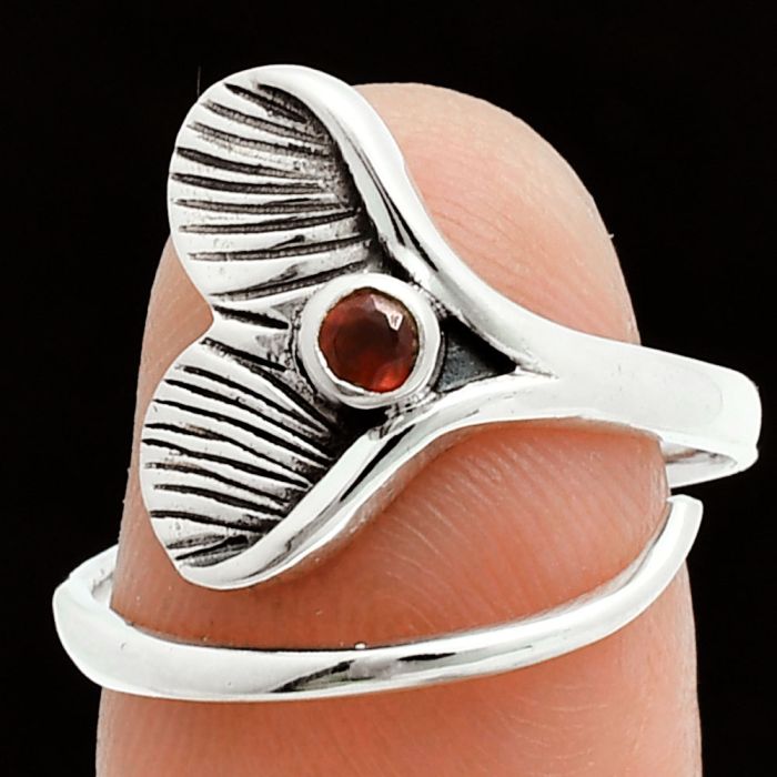 Mermaid Tail Charm - Hessonite Garnet Ring size-7.5 EXR06154 R-1070, 3x3 mm