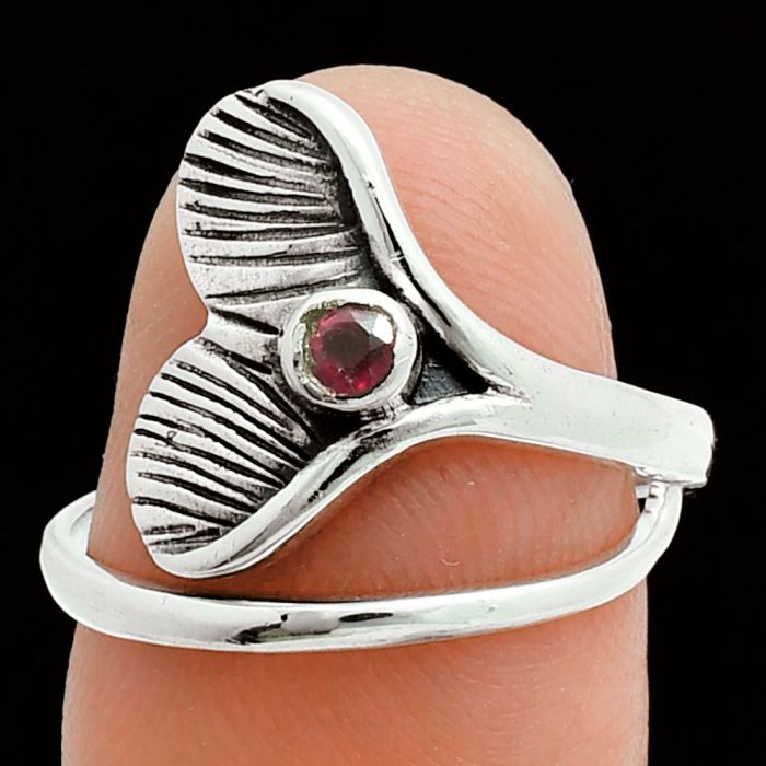 Mermaid Tail Charm - Hessonite Garnet Ring size-7 EXR06197 R-1070, 3x3 mm