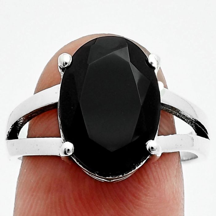 Black Onyx Ring size-8 EXR06290 R-1019, 10x14 mm