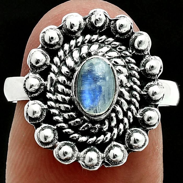 Rainbow Moonstone Ring size-8 EXR06314 R-1124, 6x4 mm