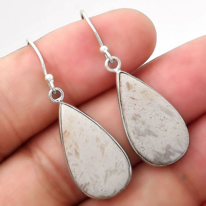 Natural White Scolecite Earrings SDE52023 E-1001, 12x23 mm