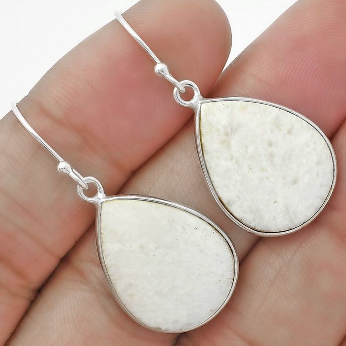 Natural White Scolecite Earrings SDE63360 E-1001, 16x20 mm