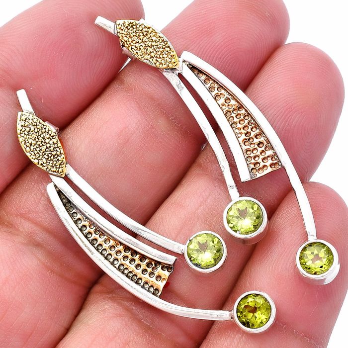 Two Tone - Peridot Earrings SDE80191 E-1141, 5x5 mm