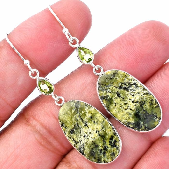 Serpentine and Peridot Earrings SDE80643 E-1002, 13x22 mm