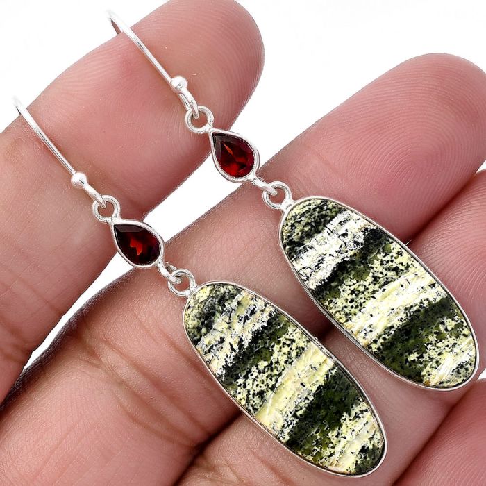 Natural Chrysotile and Garnet Earrings SDE80906 E-1002, 10x27 mm