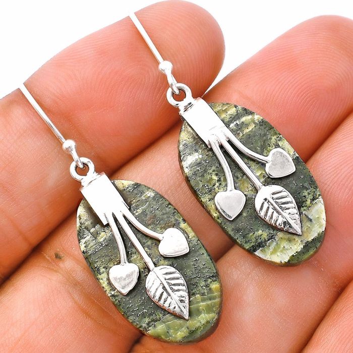 Valentine Gift Leaf Heart - Natural Serpentine Earrings SDE81522 E-1233, 14x24 mm