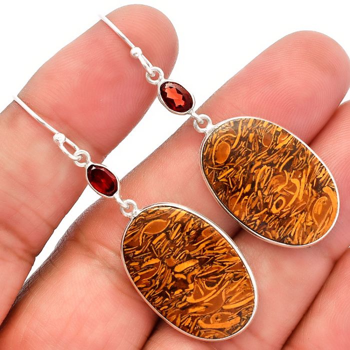 Coquina Fossil Jasper and Garnet Earrings SDE82204 E-1002, 16x24 mm