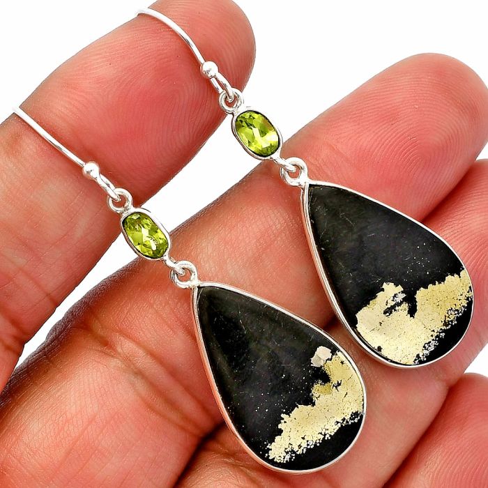 Apache Gold Healer's Gold and Peridot Earrings SDE82499 E-1002, 15x24 mm